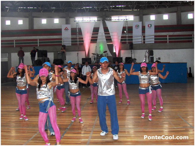 La coreograf&iacute;a muy variada con varios ritmos bailables
