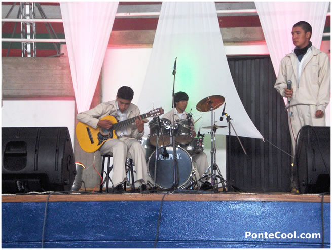 Grupo musical del Colegio Guayaquil