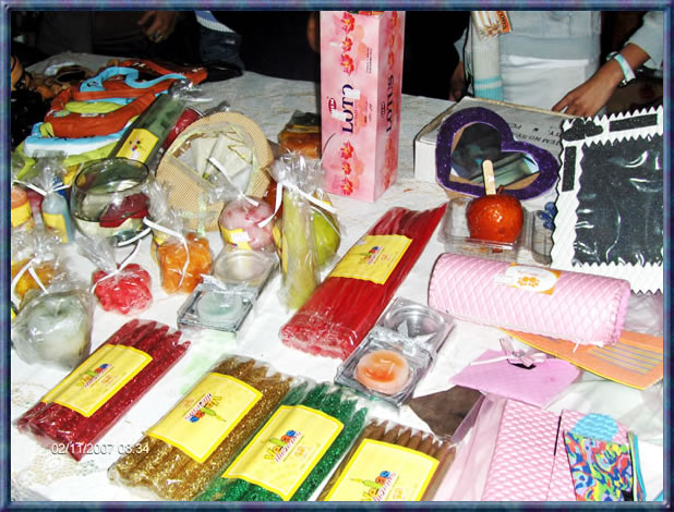 Encontramos velas de variados colores