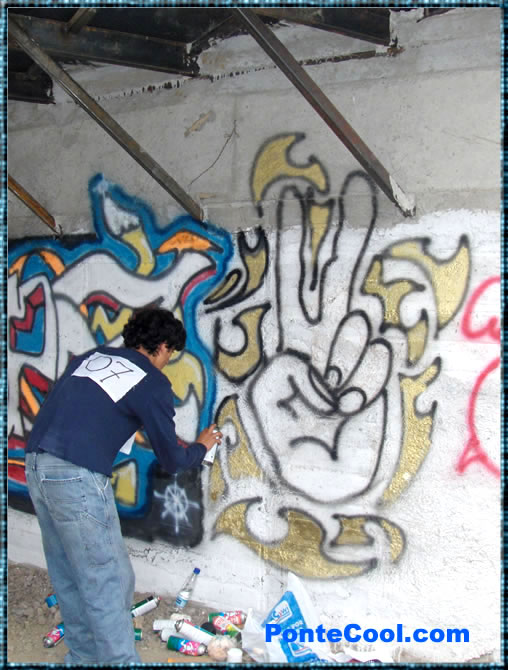 Graffiti que expresa los s&iacute;mbolos de la Paz