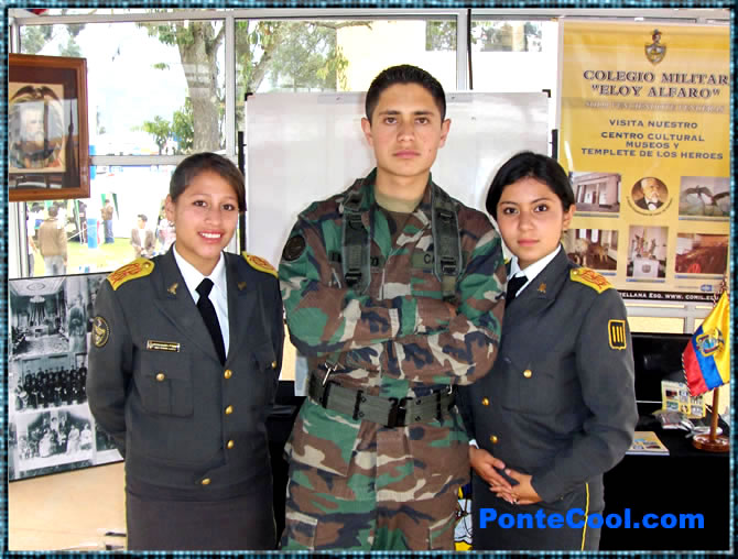 Estudiantes del Colegio Eloy Alfaro de Quito