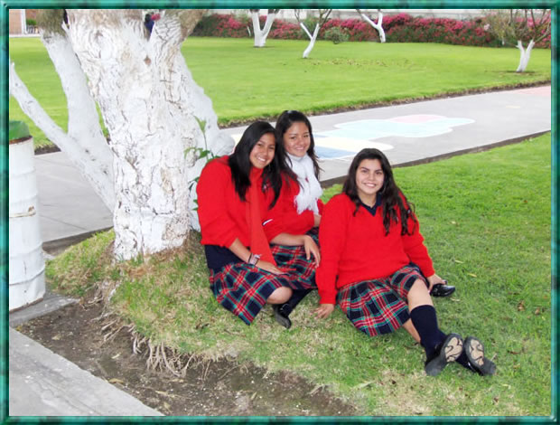 Estudiantes del Colegio Atenas 